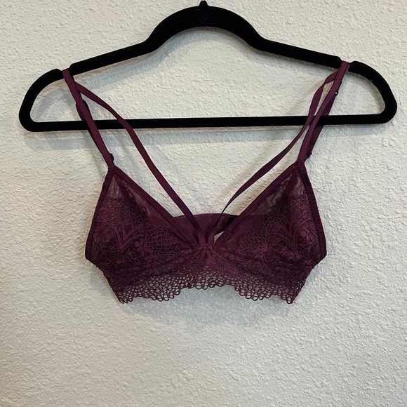 Victoria's Secret Burgundy Lace Wireless Bralettes Size XS - Picture 1 of 4